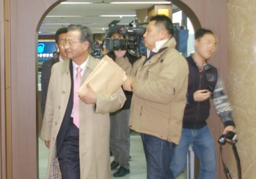 삼위를 "세 영들의 하나님"으로 보는 최삼경 목사님의 신론은 정통인가?